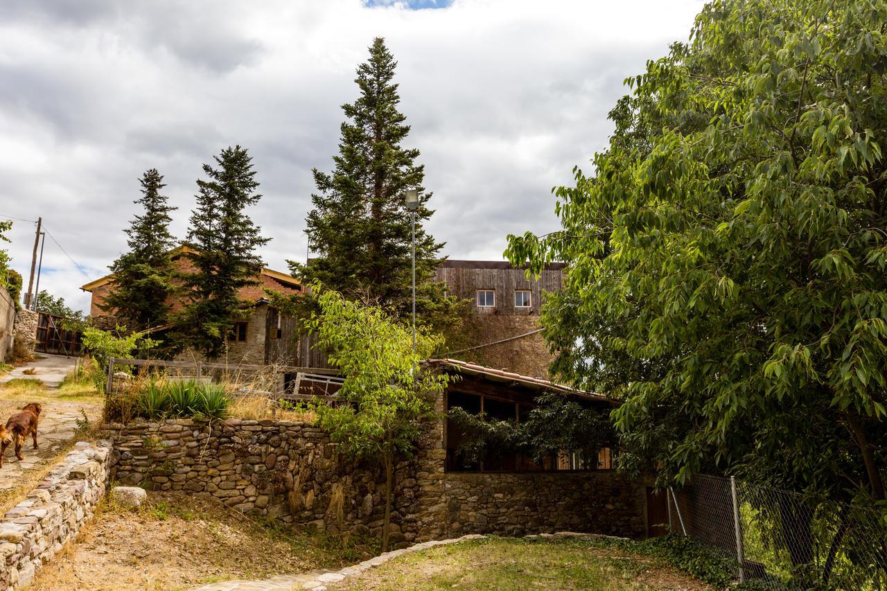 Alberg La Solana Salas de Pallas Buitenkant foto