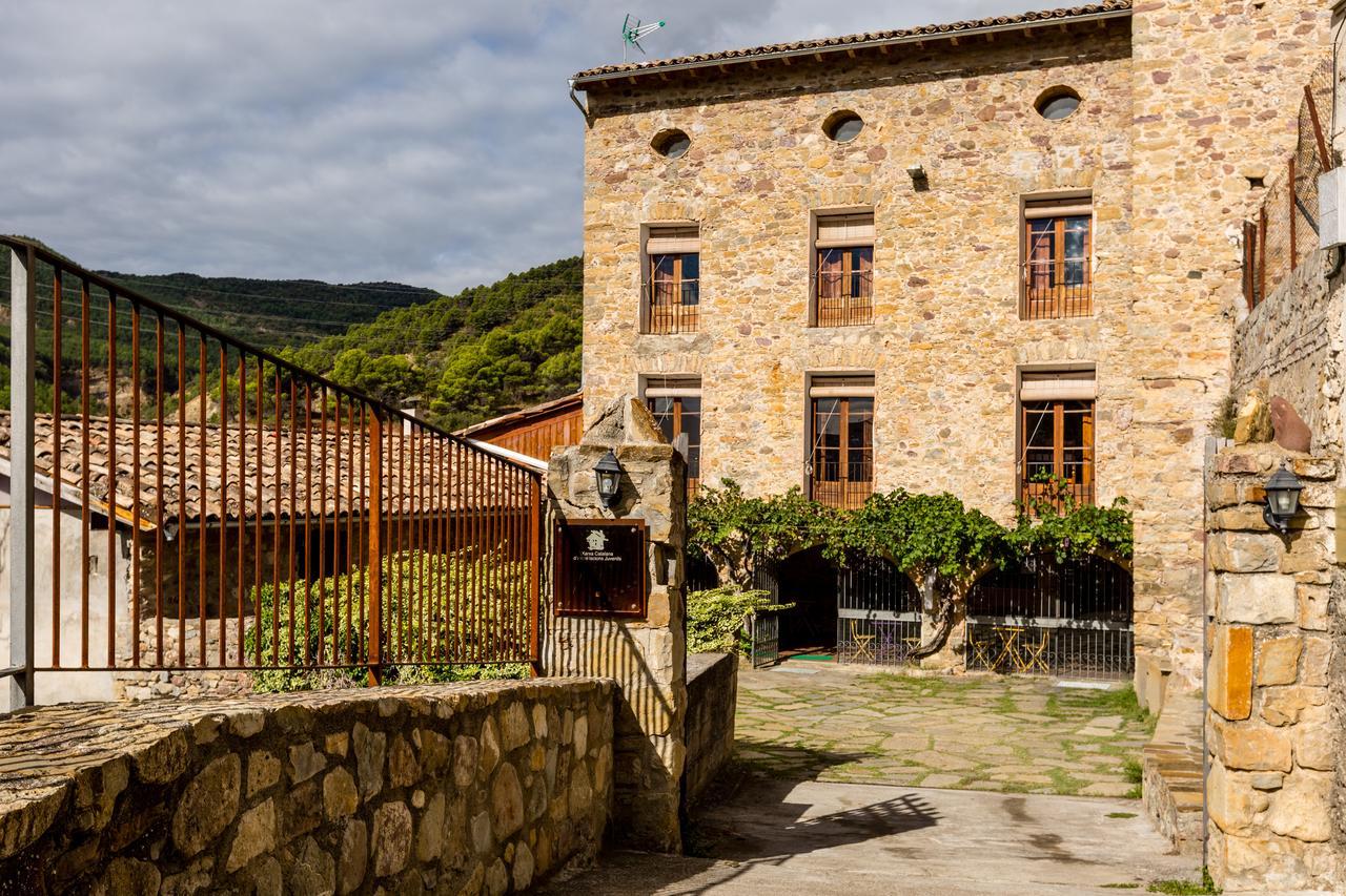 Alberg La Solana Salas de Pallas Buitenkant foto